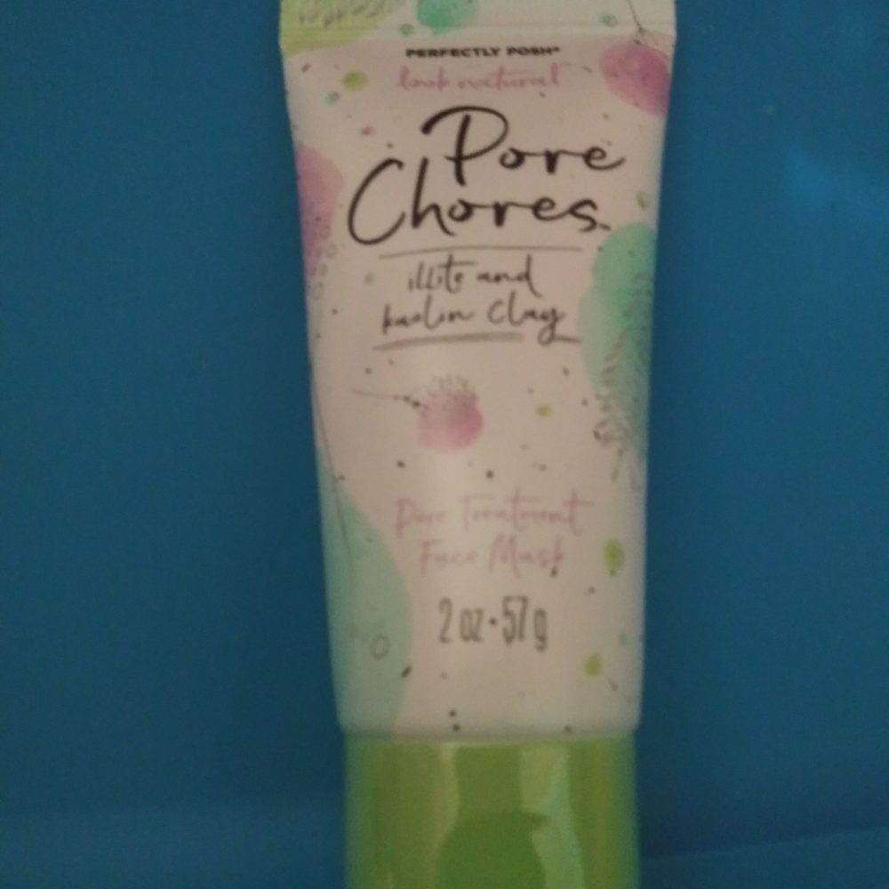 New Sealed Perfectly Posh Pore Chores Face Mask
